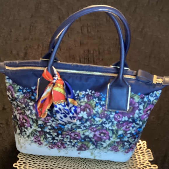 Ted Baker London Handbags - Ted Baker London Navy Floral Tote